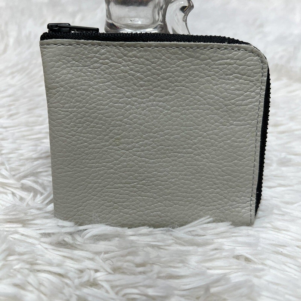 AMPERSAND AS APOSTROPHE HALF-ZIP WALLET STONE GRAY